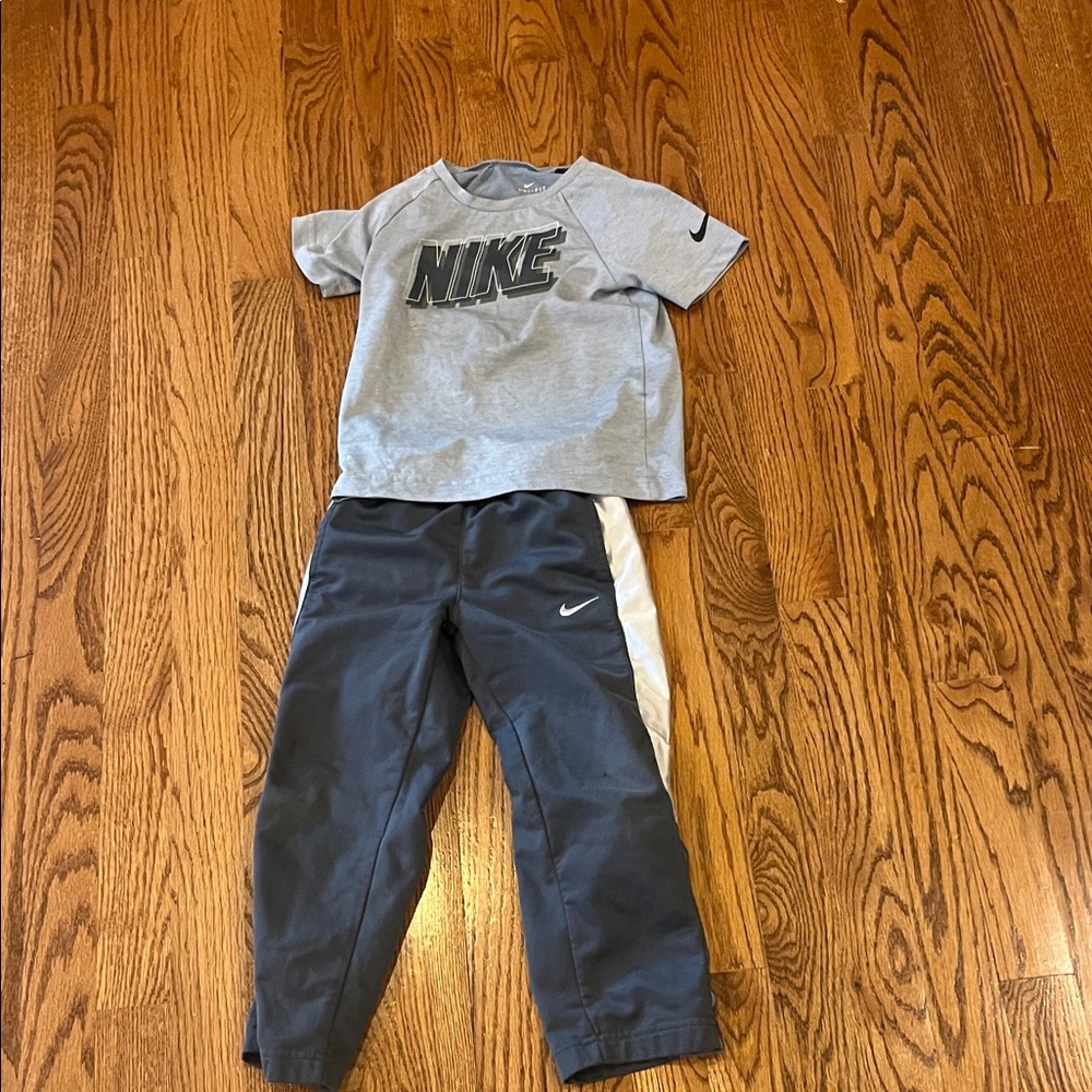 Nike Kids Navy Pants with White Side Panel